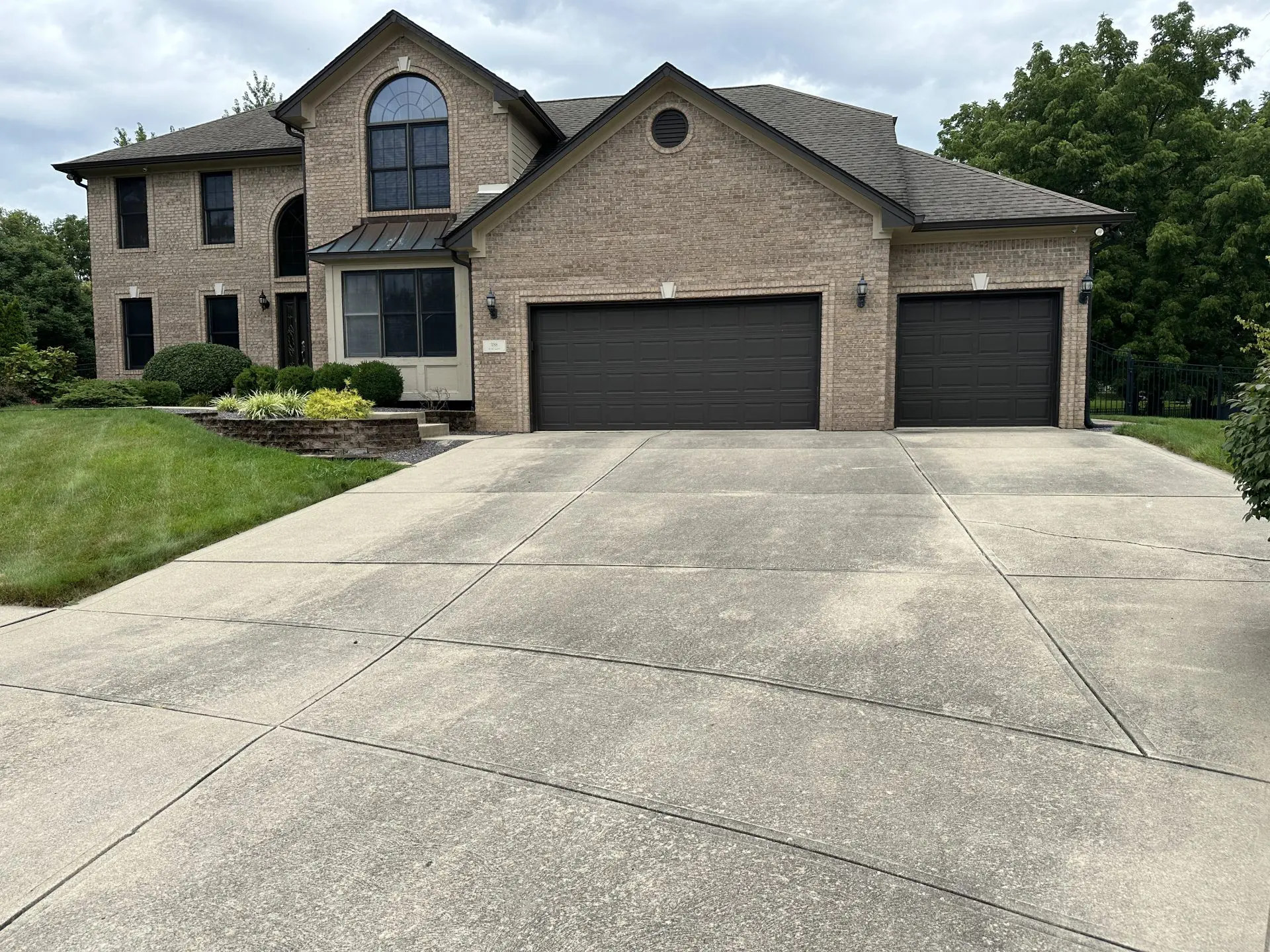 Driveway Before Cleaning Pressure Washing Greenwood IN