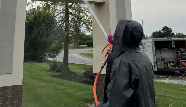 why exterior cleaning prices vary